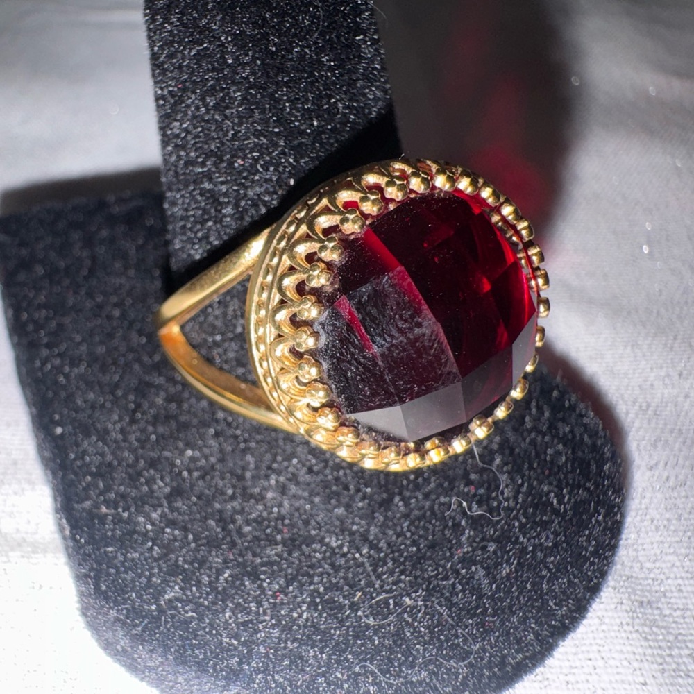 Size 8, 14k GF garnet ring - Picture 2 of 5